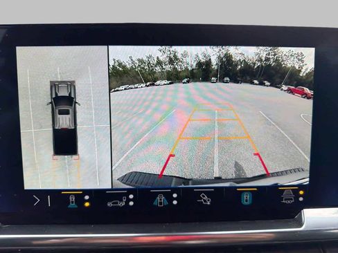 Used 2025 Chevrolet Silverado 3500 LT w/ Trail Boss Package image 21