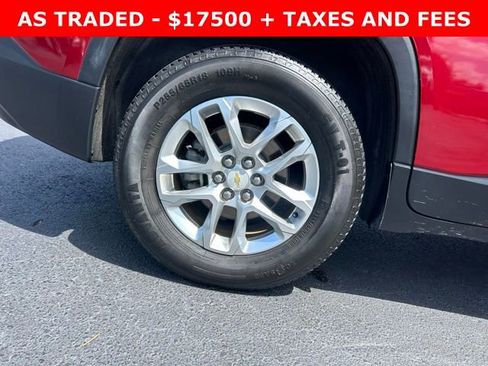 Used 2019 Chevrolet Traverse LT FWD image 7