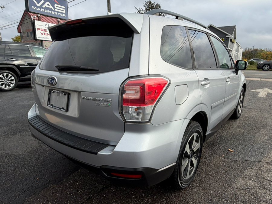 Used 2017 Subaru Forester 2.5i Premium w/ All-Weather Package AWD/4WD image 5