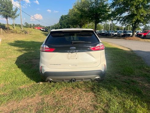 Used 2023 Ford Edge Titanium w/ Class II Trailer Tow Package AWD/4WD image 4