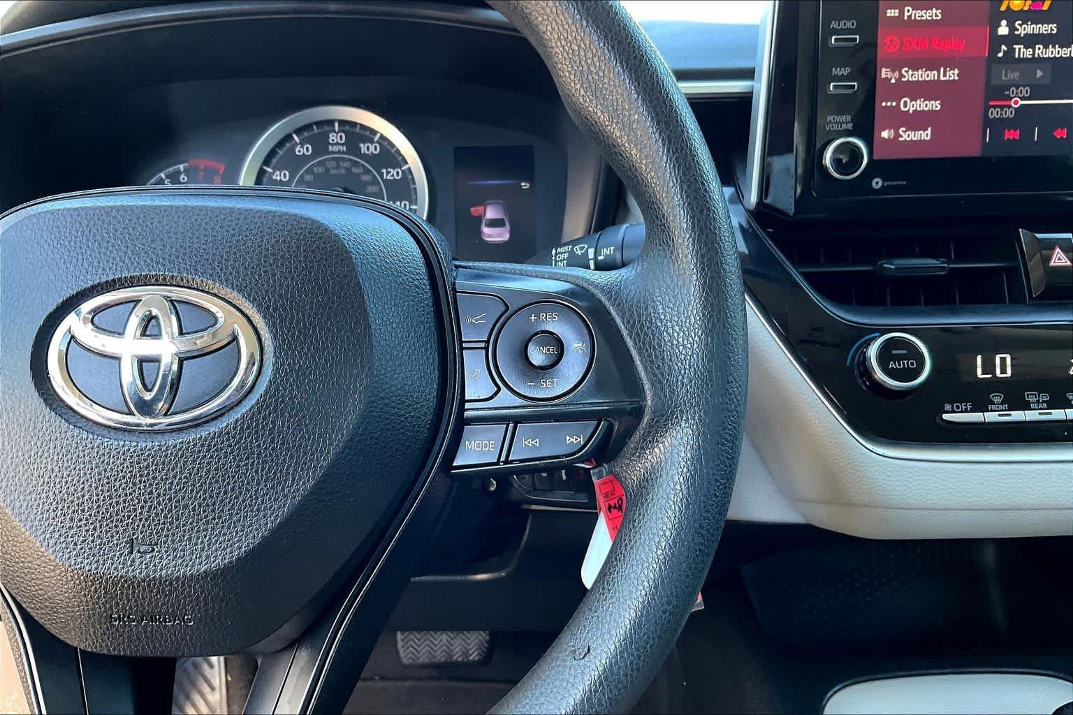Used 2021 Toyota Corolla LE FWD image 24