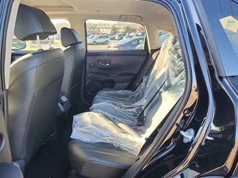 New 2026 Honda HR-V EX-L image 6