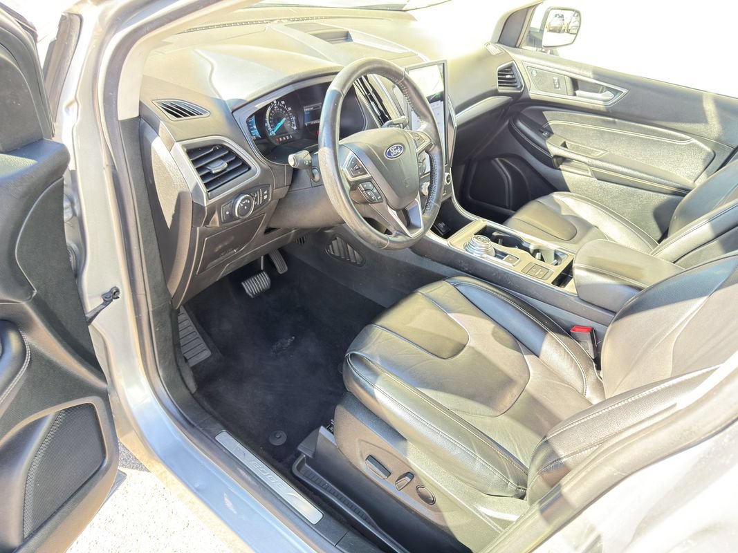 Used 2022 Ford Edge Titanium AWD/4WD image 15