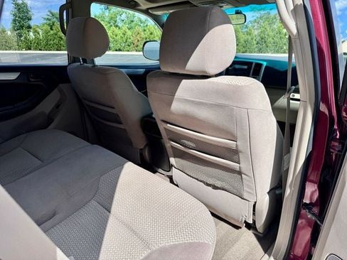 Used 2005 Toyota 4Runner SR5 AWD/4WD image 15