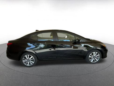 Used 2025 Nissan Versa SV image 16