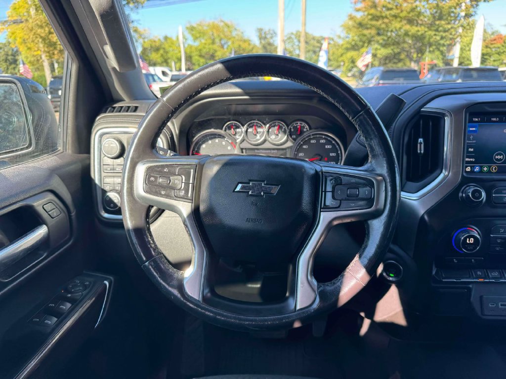 Used 2021 Chevrolet Silverado 1500 RST w/ Bed Protection Package AWD/4WD image 21