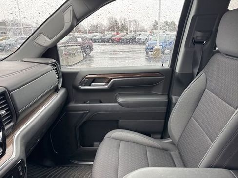 Used 2023 Chevrolet Silverado 1500 RST image 25