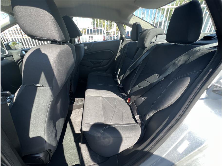 Used 2014 Ford Fiesta SE FWD image 11
