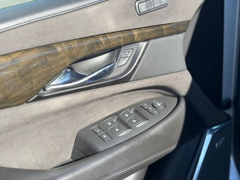 Used 2020 Cadillac Escalade Platinum AWD/4WD image 23