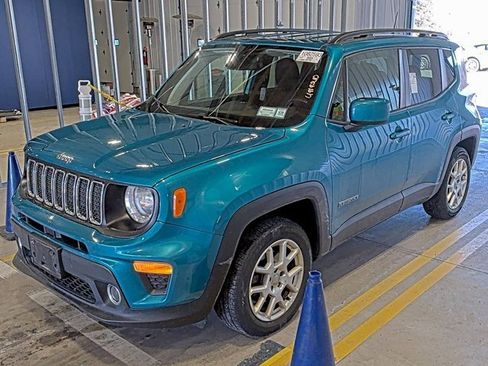 Used 2020 Jeep Renegade Latitude w/ Cold Weather Group image 1