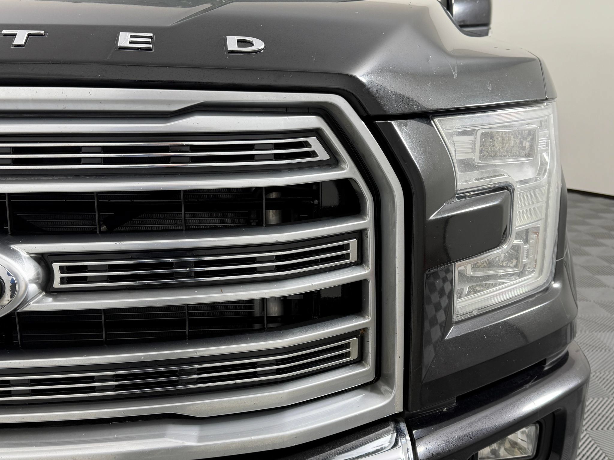 Used 2016 Ford F150 Limited AWD/4WD image 5