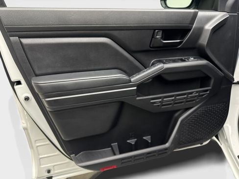 Used 2025 Toyota Tacoma SR image 30