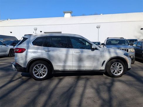 Used 2019 BMW X5 xDrive40i w/ Convenience Package image 2