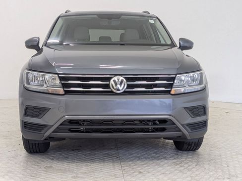 Used 2021 Volkswagen Tiguan SE w/ Panoramic Sunroof Package image 5