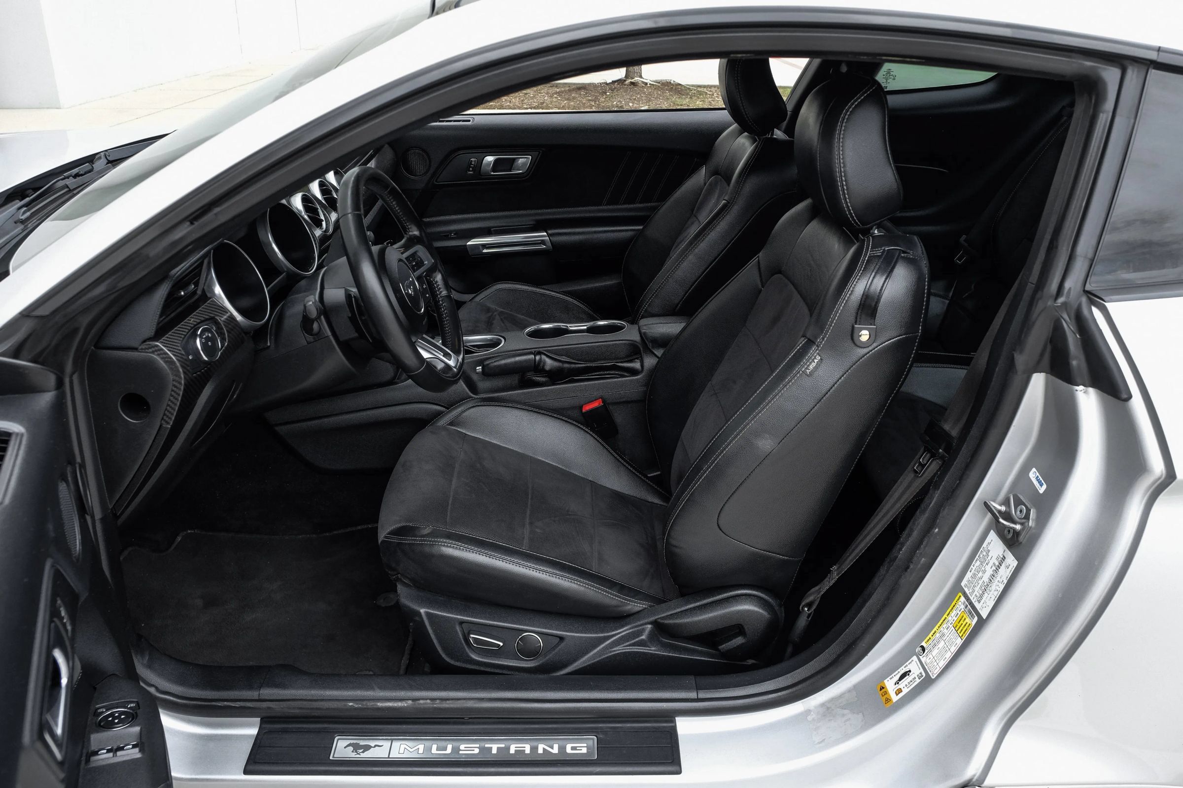 Used 2019 Ford Mustang GT Premium w/ Carbon Sport Interior Package RWD image 4