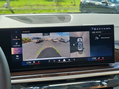 New 2027 BMW X7 xDrive40i w/ Executive Package AWD/4WD image 20