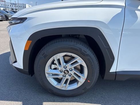 New 2026 Hyundai Tucson SE image 7