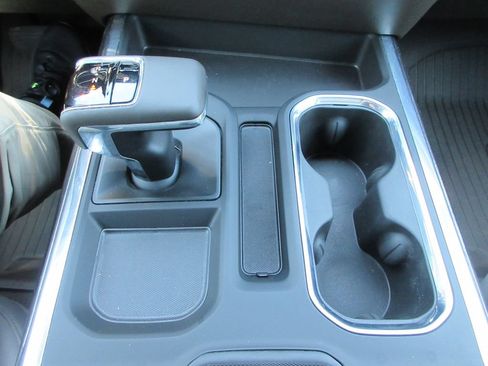 Certified 2025 Chevrolet Silverado 1500 LTZ AWD/4WD image 34