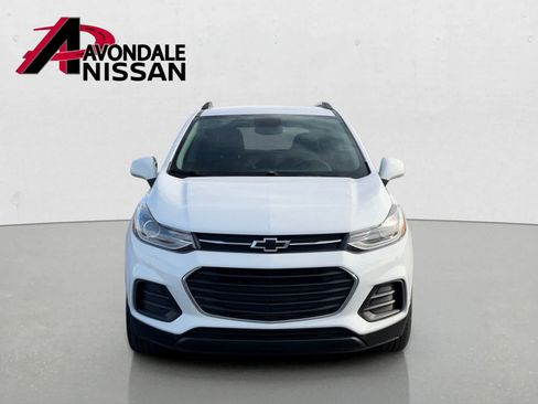 Used 2021 Chevrolet Trax LT w/ Driver Confidence Package AWD/4WD image 4