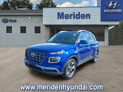Certified 2023 Hyundai Venue Limited w/ Cargo Package