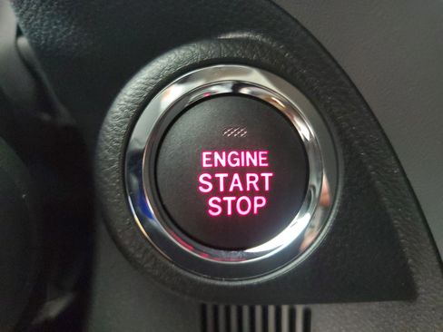 New 2025 Subaru Crosstrek 2.5i Limited w/ Crosstrek Mirror Package image 22