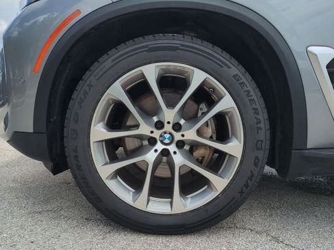 Used 2024 BMW X5 xDrive40i AWD/4WD image 14