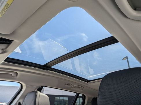 Used 2024 BMW X7 xDrive40i w/ Premium Package image 24