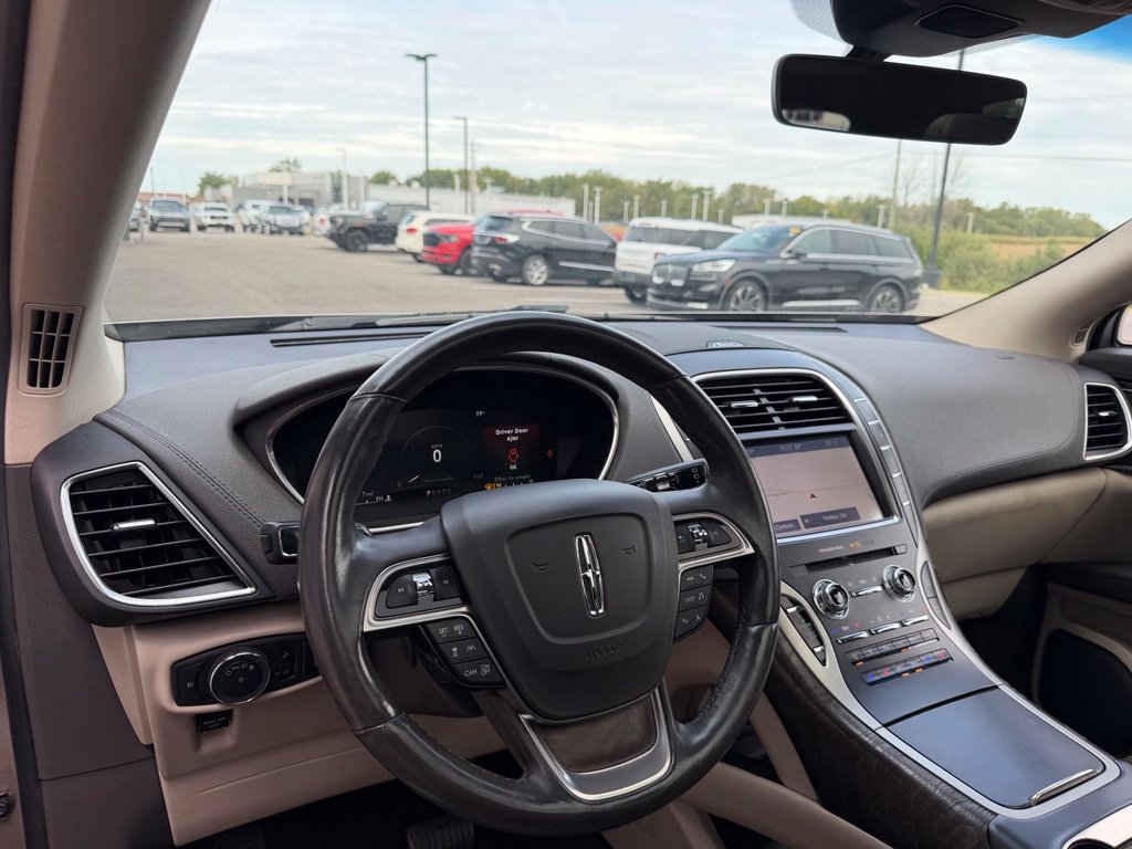 Used 2020 Lincoln Nautilus Reserve AWD/4WD image 12