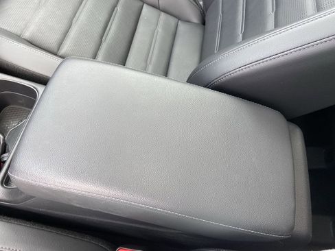 Used 2025 Honda CR-V EX-L image 39