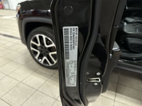 Used 2021 Jeep Compass Limited w/ Elite Exterior Group image 14