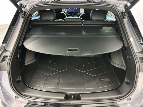 Used 2024 Chevrolet Equinox EV LT w/ LPO, Blackout Package image 5