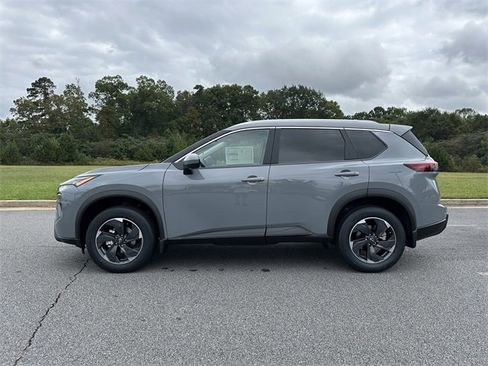 New 2026 Nissan Rogue SV image 5