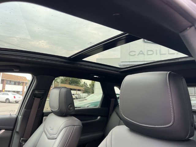 Certified 2023 Cadillac XT5 Premium Luxury AWD/4WD image 19