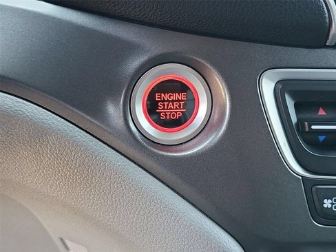 Used 2022 Honda Pilot EX-L image 9