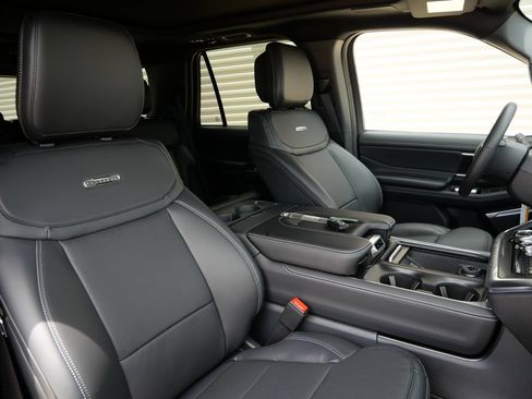 New 2027 Ford Expedition Platinum AWD/4WD image 19
