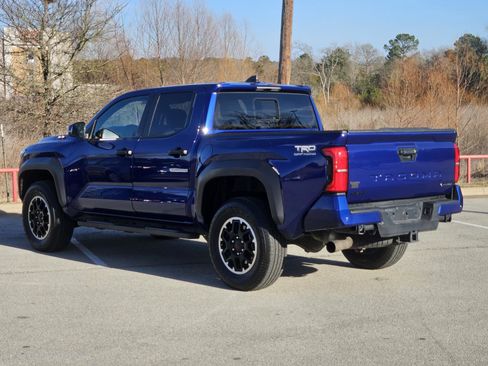 Used 2025 Toyota Tacoma TRD Off-Road w/ TRD Off Road Upgrade Package image 4