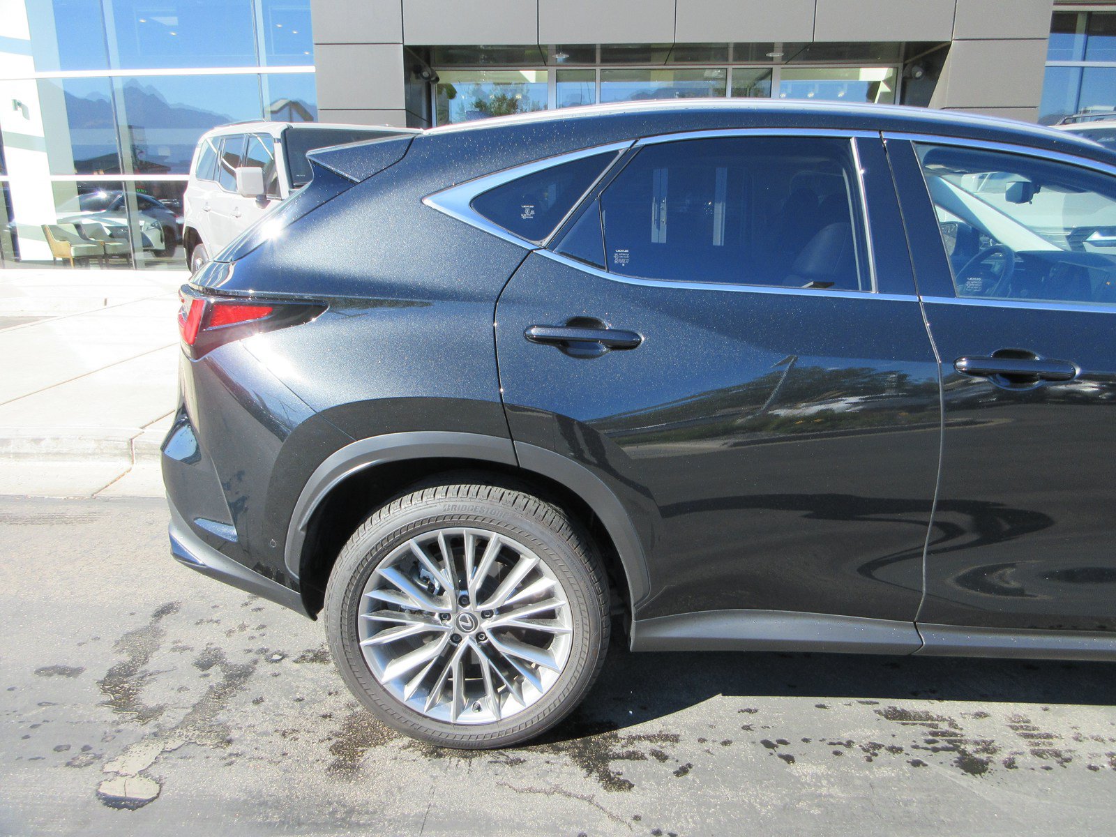 Used 2024 Lexus NX 350h AWD w/ Vision Package image 10