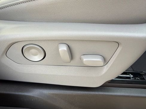 New 2026 GMC Sierra 1500 SLT w/ SLT Premium Plus Package image 15