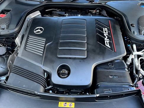 Used 2022 Mercedes-Benz AMG GT 43 image 32