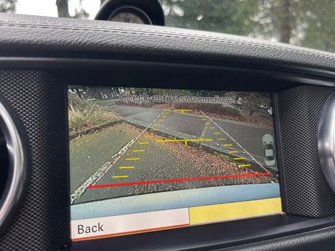 Used 2013 Mercedes-Benz SL 550 w/ Premium Pkg image 15