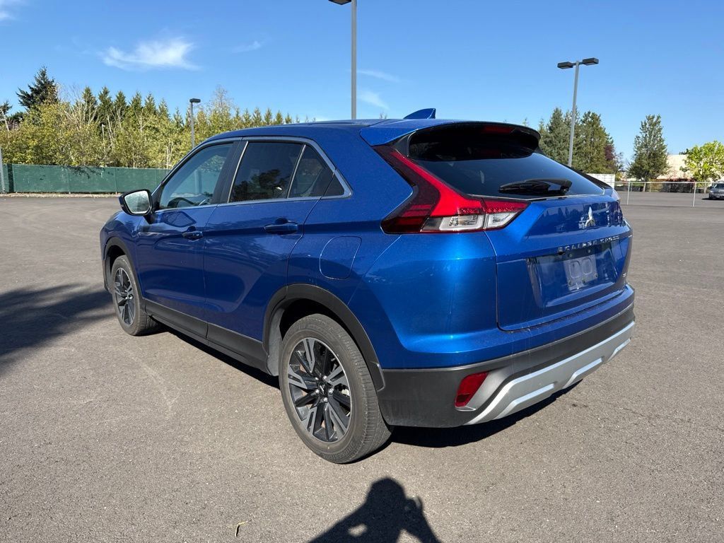 Used 2025 Mitsubishi Eclipse Cross AWD image 5