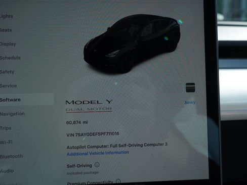 Used 2023 Tesla Model Y Performance AWD/4WD image 82