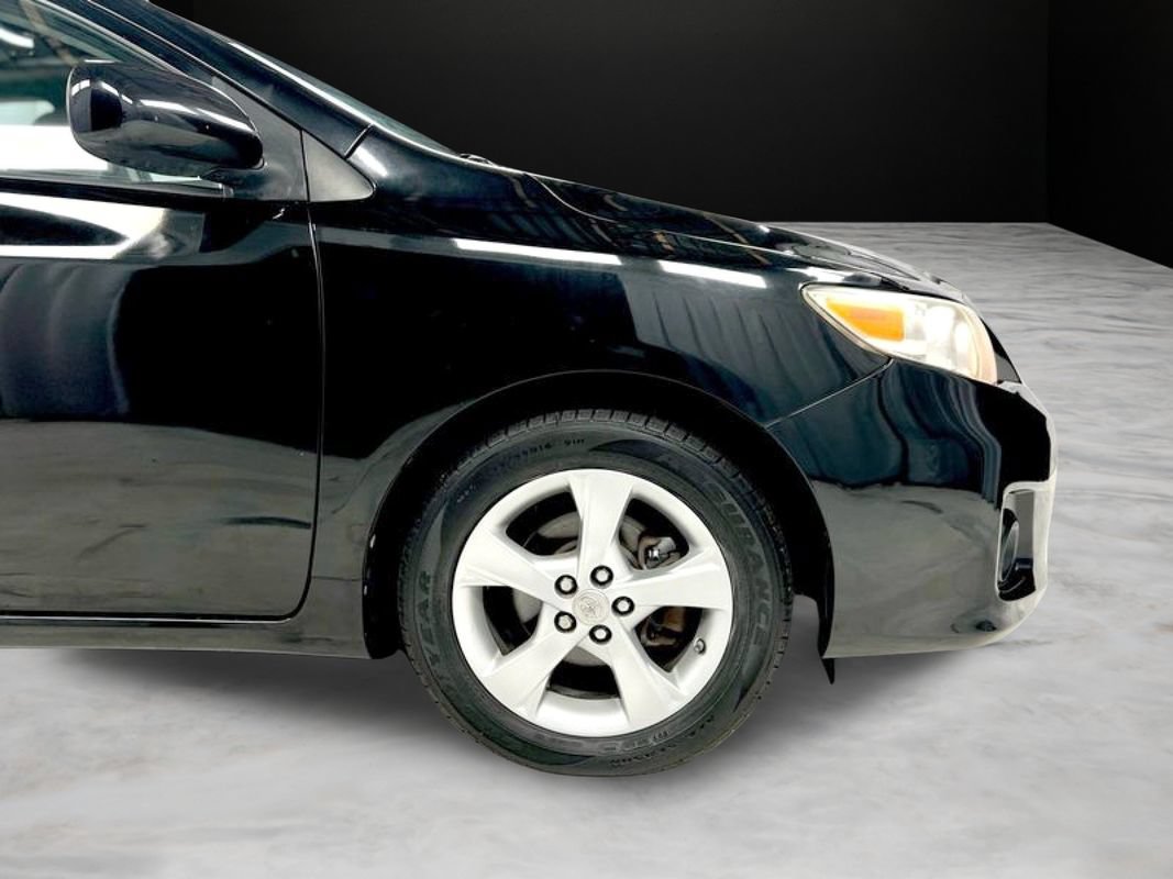 Used 2011 Toyota Corolla LE w/ Premium Pkg FWD image 11