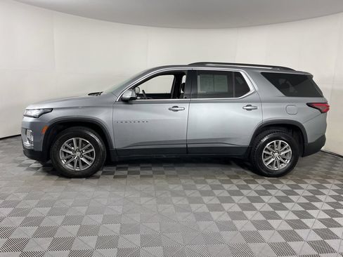 Certified 2023 Chevrolet Traverse LT FWD image 2