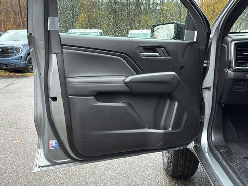 New 2026 GMC Canyon Elevation w/ Convenience Package image 7