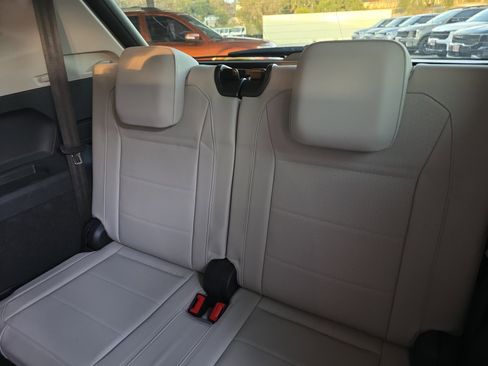 Used 2021 Volkswagen Tiguan SEL image 22