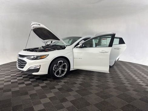 Used 2024 Chevrolet Malibu LT image 12