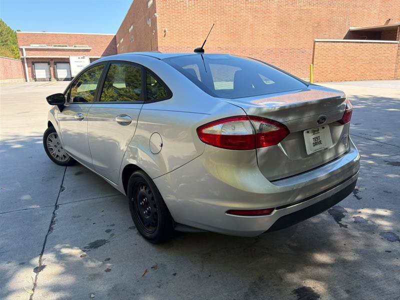 Used 2017 Ford Fiesta S FWD image 4