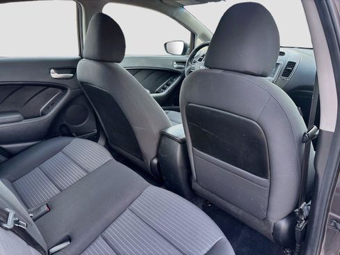 Used 2018 Kia Forte LX w/ LX Popular Package FWD image 33