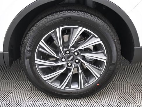 New 2026 Lincoln Aviator AWD image 20